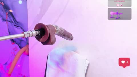 Snapshot of kristal_blond chatting on March 2026 07:15:01 AM online show from March 2026 07:15:01 AM