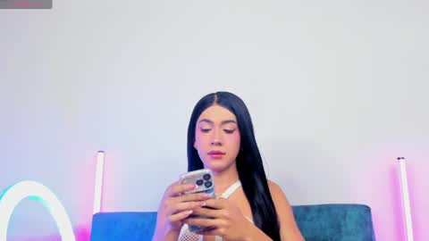 Snapshot of kristall_swan chatting on June 2026 08:52:02 PM Kristall online show from June 2026 08:52:02 PM