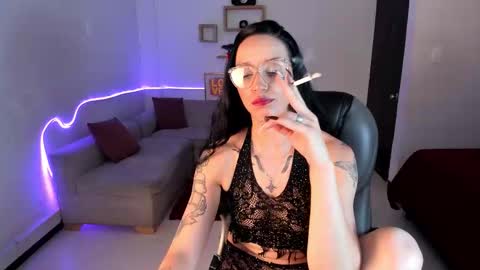 Sophia online show from November 2025 08:22:01 PM