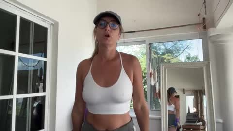 Kristi online show from March 2026 03:28:01 PM