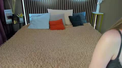 Snapshot of kristi_thompson chatting on February 2026 09:49:01 AM Kristi online show from February 2026 09:49:01 AM