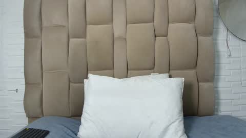 Kristin online show from September 2025 11:32:02 AM