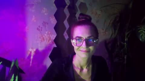 Snapshot of kristinagold44 chatting on January 2025 04:16:01 PM Kristina online show from January 2025 04:16:01 PM