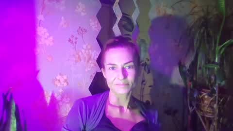 Snapshot of kristinagold44 chatting on January 2025 04:08:01 PM Kristina online show from January 2025 04:08:01 PM