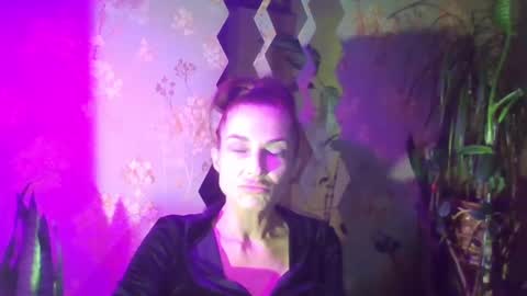 Snapshot of kristinagold44 chatting on January 2025 05:45:02 PM Kristina online show from January 2025 05:45:02 PM
