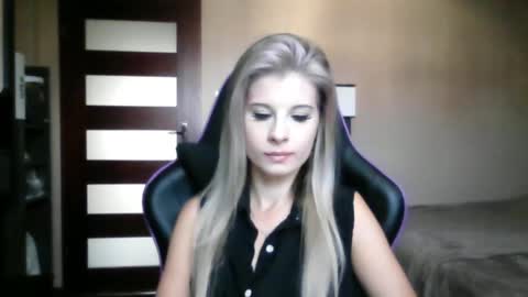 KristineAmore online show from September 2025 06:15:02 AM