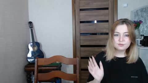 Snapshot of kristy_fran chatting on February 2025 08:11:02 AM Kristy online show from February 2025 08:11:02 AM