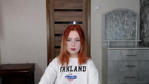 Snapshot of kristy_fran chatting on September 2025 07:47:02 PM Kristy online show from September 2025 07:47:02 PM