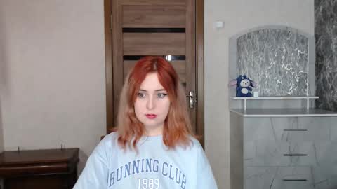 Snapshot of kristy_fran chatting on September 2025 11:04:01 PM Kristy online show from September 2025 11:04:01 PM