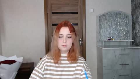 Snapshot of kristy_fran chatting on September 2025 10:11:01 PM Kristy online show from September 2025 10:11:01 PM