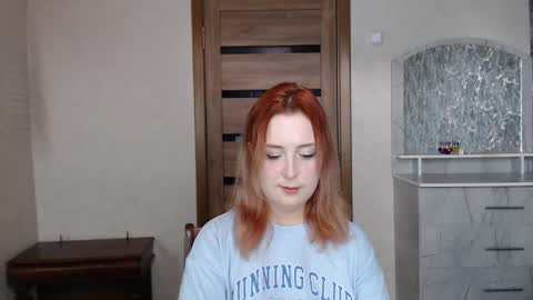 Snapshot of kristy_fran chatting on September 2025 06:04:02 AM Kristy online show from September 2025 06:04:02 AM