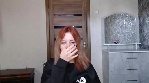 Snapshot of kristy_fran chatting on September 2025 09:45:02 AM Kristy online show from September 2025 09:45:02 AM