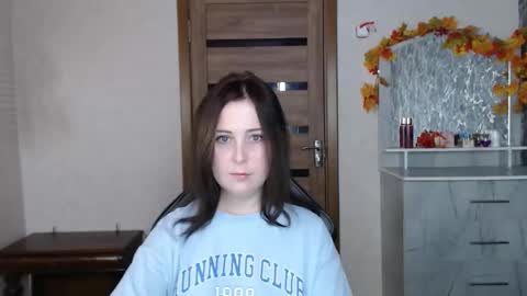 Snapshot of kristy_fran chatting on October 2025 09:01:01 PM Kristy online show from October 2025 09:01:01 PM