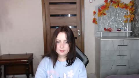 Snapshot of kristy_fran chatting on October 2025 10:32:02 PM Kristy online show from October 2025 10:32:02 PM