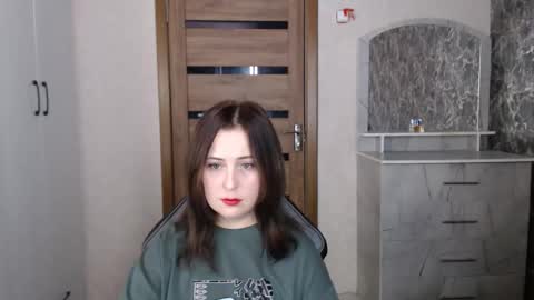 Snapshot of kristy_fran chatting on October 2025 09:31:02 PM Kristy online show from October 2025 09:31:02 PM