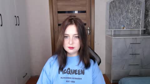 Snapshot of kristy_fran chatting on November 2025 10:48:01 PM Kristy online show from November 2025 10:48:01 PM