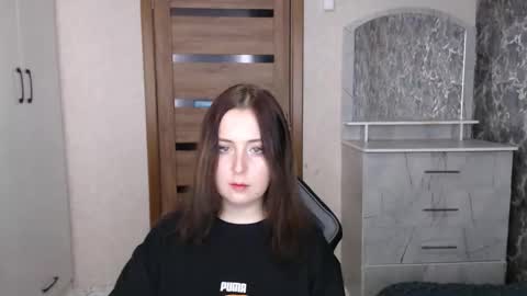 Snapshot of kristy_fran chatting on November 2025 09:24:02 PM Kristy online show from November 2025 09:24:02 PM