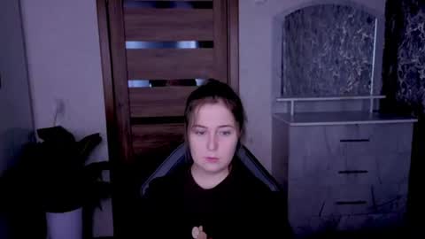 Snapshot of kristy_fran chatting on July 2026 09:32:02 PM Kristy online show from July 2026 09:32:02 PM