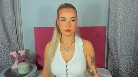 Snapshot of kristyflowers chatting on February 2026 07:51:01 AM KristyFlowers online show from February 2026 07:51:01 AM