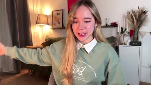 Snapshot of kristyspiritedaway chatting on December 2024 08:10:02 PM Kristy Nip slip shady Best model on CB online show from December 2024 08:10:02 PM