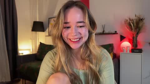 Snapshot of kristyspiritedaway chatting on February 2025 08:24:01 PM Kristy Nip slip shady Best model on CB online show from February 2025 08:24:01 PM