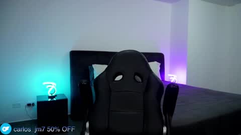 Snapshot of krops_ chatting on December 2024 08:11:02 AM KROPS online show from December 2024 08:11:02 AM