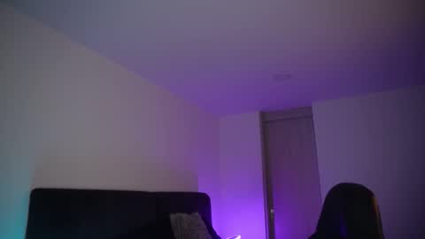 KROPS online show from November 2025 04:05:01 AM