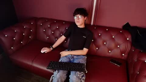 krown_nox online show from June 2026 07:08:02 PM