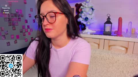 Snapshot of kruela_eva chatting on December 2024 11:34:02 PM Kruela GTM3Tue Wed Thu Fri Sun 0400 am-1030pm online show from December 2024 11:34:02 PM