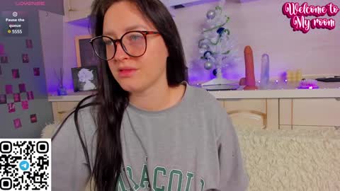 Snapshot of kruela_eva chatting on January 2025 11:44:02 PM Kruela GTM3Tue Wed Thu Fri Sun 0400 am-1030pm online show from January 2025 11:44:02 PM