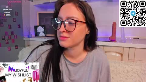 Snapshot of kruela_eva chatting on January 2025 11:36:02 PM Kruela GTM3Tue Wed Thu Fri Sun 0400 am-1030pm online show from January 2025 11:36:02 PM