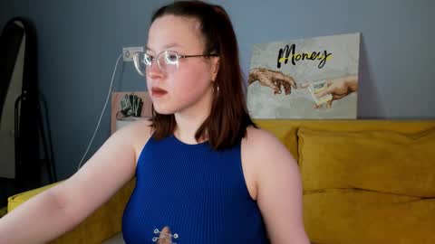 Snapshot of krysadapp chatting on September 2025 06:46:01 AM Krys online show from September 2025 06:46:01 AM