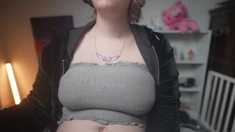 Snapshot of krystalsyxx chatting on February 2025 11:06:01 PM Krystal Syx online show from February 2025 11:06:01 PM