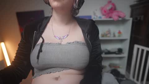 Snapshot of krystalsyxx chatting on February 2025 03:30:01 AM Krystal Syx online show from February 2025 03:30:01 AM