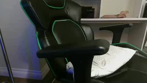 Snapshot of kt12369 chatting on December 2024 07:17:02 AM Kevin online show from December 2024 07:17:02 AM