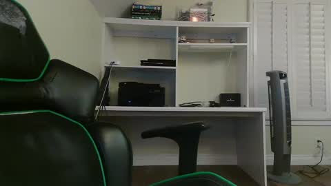 Snapshot of kt12369 chatting on January 2025 07:34:02 AM Kevin online show from January 2025 07:34:02 AM