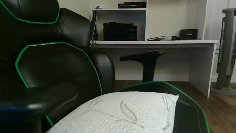 Snapshot of kt12369 chatting on January 2025 07:21:01 AM Kevin online show from January 2025 07:21:01 AM