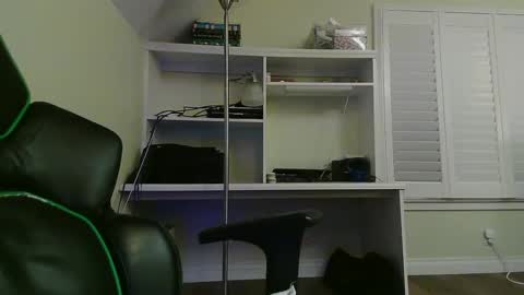 Snapshot of kt12369 chatting on October 2025 07:30:01 AM Kevin online show from October 2025 07:30:01 AM