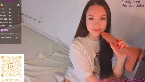  MY NAME IS JULIA  TO SEE MORE 18 CONTENT YOU CAN SUBSCRIBE TO  FANSLY -  online show from February 2025 08:19:02 AM