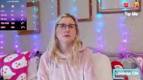 Snapshot of kunzitegoddess chatting on January 2026 03:27:01 PM Samantha online show from January 2026 03:27:01 PM