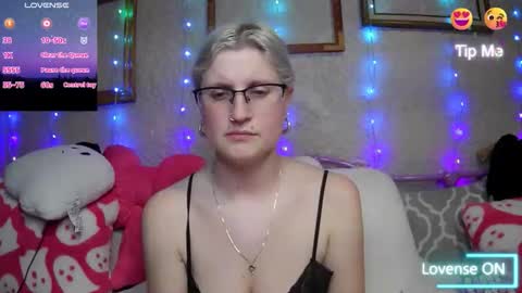 Snapshot of kunzitegoddess chatting on February 2026 12:18:01 AM Samantha online show from February 2026 12:18:01 AM