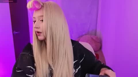 Andy online show from September 2025 01:38:01 AM