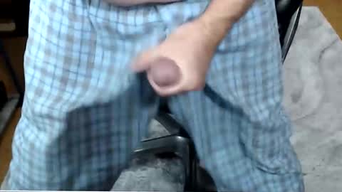 kwib34 online show from December 2025 08:01:01 AM