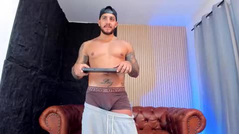 kylenorth_ online show from March 2026 08:01:01 PM