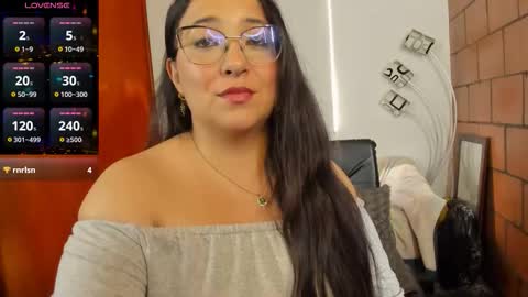 Snapshot of kylie_daniiels chatting on January 2026 06:10:02 PM Kylie online show from January 2026 06:10:02 PM