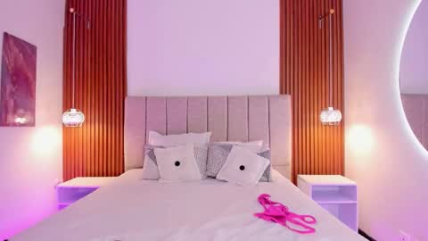 Snapshot of kylie_sofi chatting on February 2026 12:10:02 PM kloe sofia online show from February 2026 12:10:02 PM