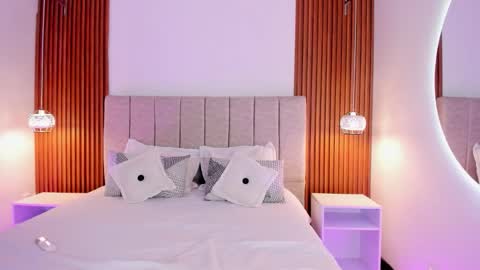 Snapshot of kylie_sofi chatting on February 2026 12:20:01 PM kloe sofia online show from February 2026 12:20:01 PM