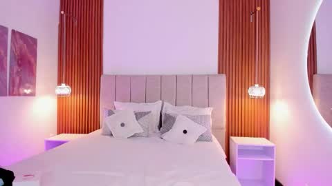 Snapshot of kylie_sofi chatting on February 2026 12:10:02 PM kloe sofia online show from February 2026 12:10:02 PM