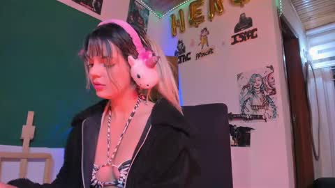 Snapshot of kyliekandy chatting on September 2025 12:22:02 AM online show from September 2025 12:22:02 AM