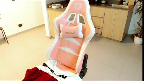 KYLIE QUEEN online show from May 2026 02:50:02 AM